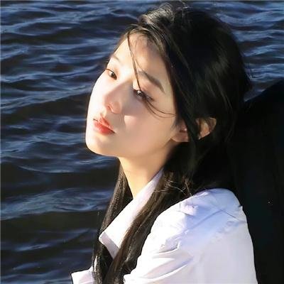 男生女生向前冲